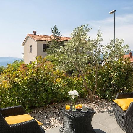 Lemechi Casa Girasole Apartments 라벡 외부 사진